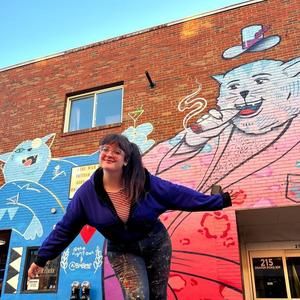 Meet your Posher, Carolyn